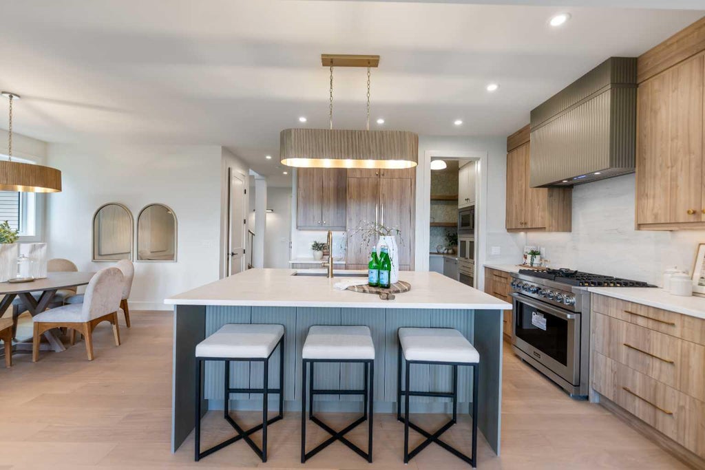 Photo of 50 Patterson Rise SW, Calgary, AB T3H 2E3 (MLS # A2321890)