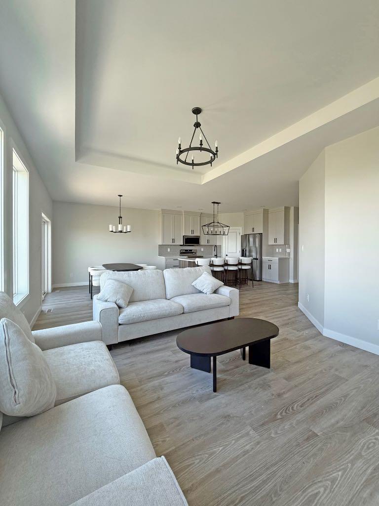 375 Skeena Crescent W