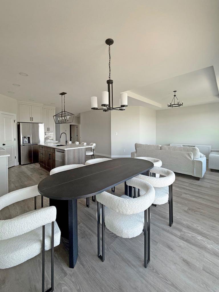 375 Skeena Crescent W