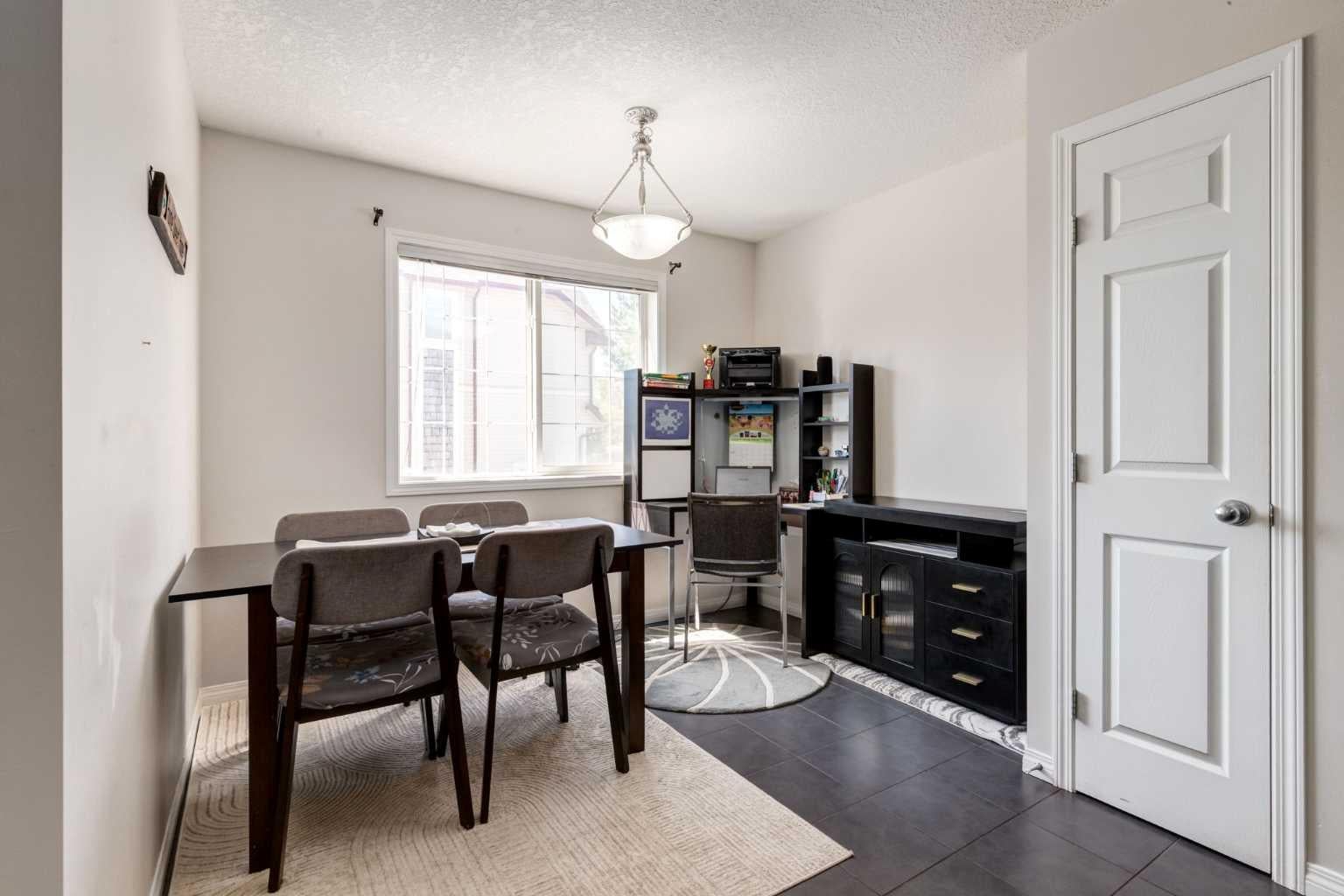 55 Copperfield Court SE