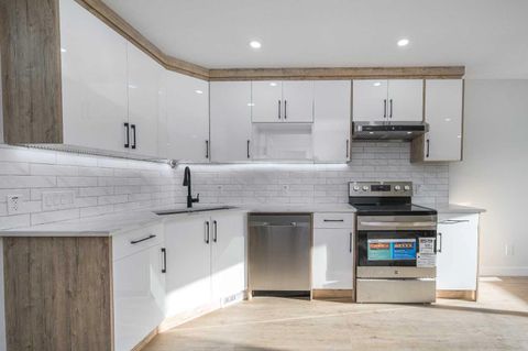 Photo of 4249 Catalina Boulevard NE, Calgary, AB T1Y 6Y5 (MLS # A2307028)