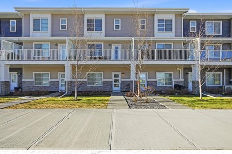 14235 1 Street NW Calgary AB T3P 1Y4