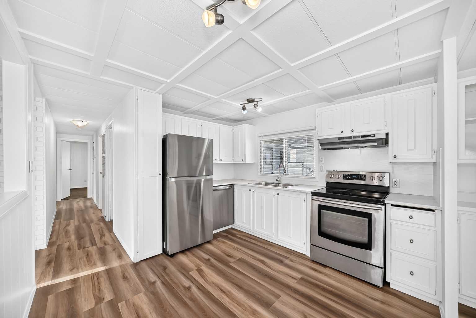 99 Arbour Lake Road NW 303