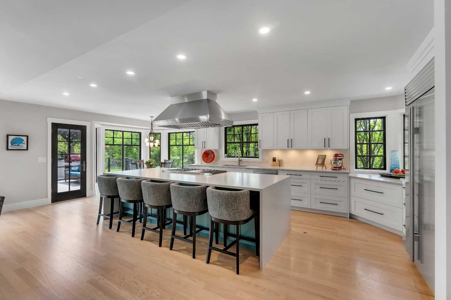 64 Springland Manor Crescent