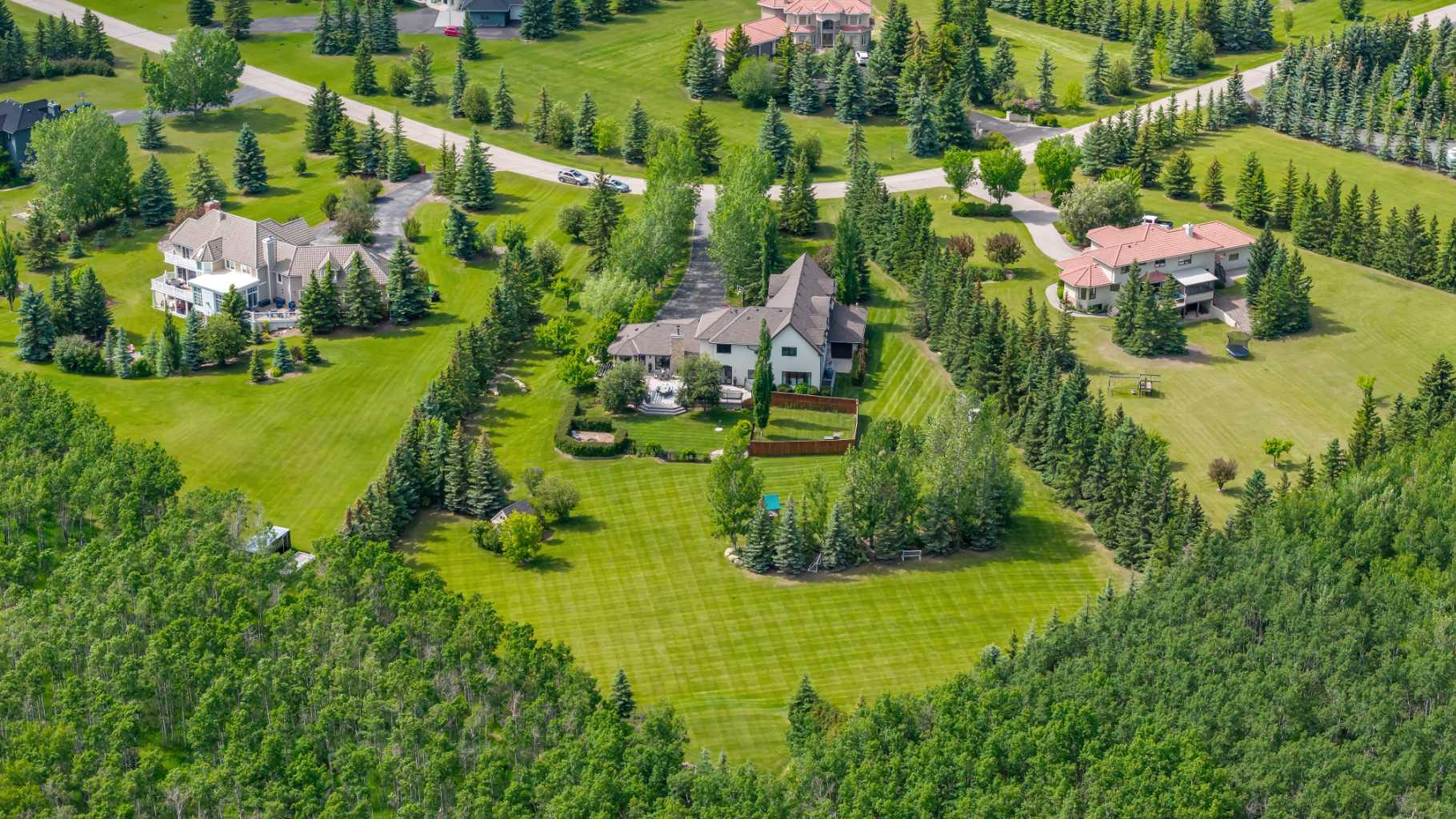 64 Springland Manor Crescent