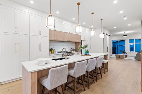 610 24A Street NW Calgary AB T2N 2S4