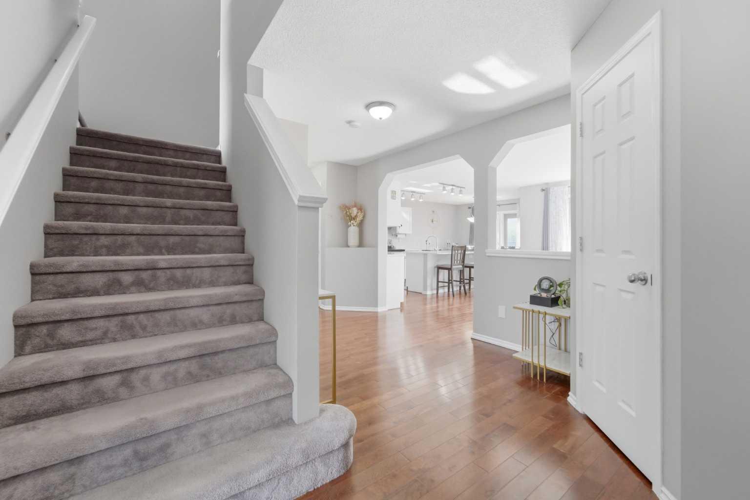 235 Citadel Meadow Bay NW