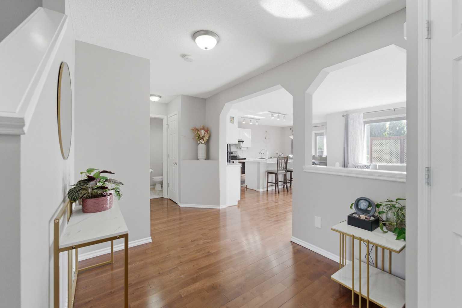 235 Citadel Meadow Bay NW
