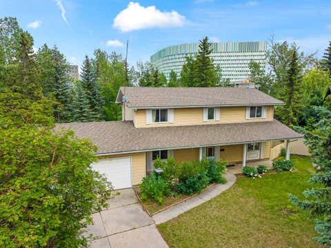 Photo of 3207 Utah Place NW, Calgary, AB T2N 4A8 (MLS # A2329978)