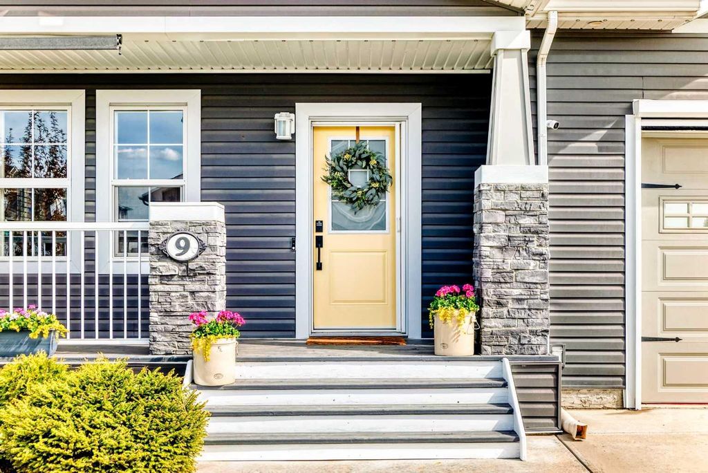 Photo of 9 Bethune Way, Carstairs, AB T0M 0N0 (MLS # A2326993)