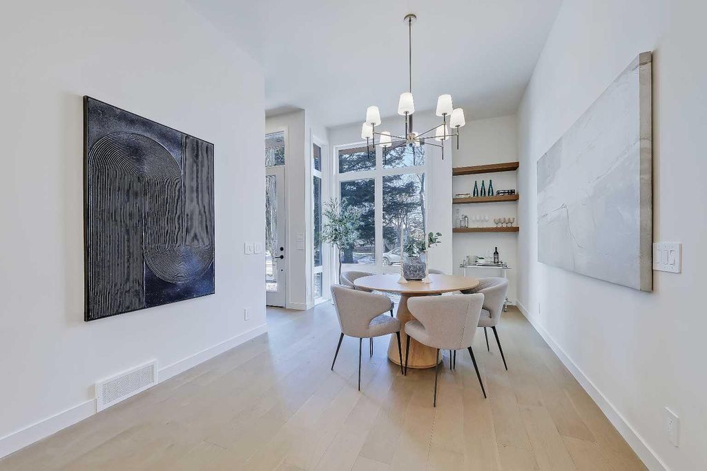 Photo of 5020 21A Street SW, Calgary, AB T6T 0B3 (MLS # A2279813)