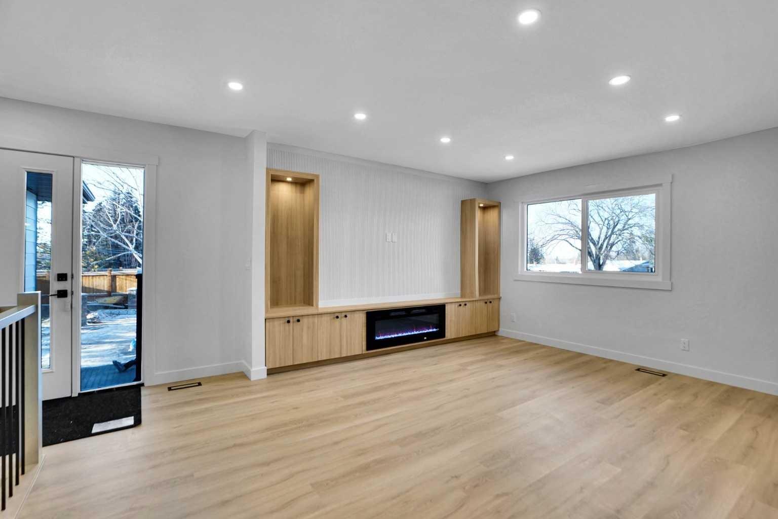 77 Ferncliff Crescent SE