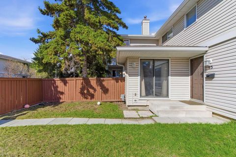 Photo of 1155 Falconridge Drive NE #93, Calgary, AB T3J 1E1 (MLS # A2285646)