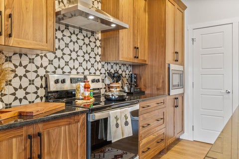 Photo of 10 Fireside Close, Cochrane, AB T4C 3E1 (MLS # A2351153)