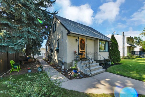 Photo of 3622 41 Avenue, Red Deer, AB T4N 2X8 (MLS # A2350150)