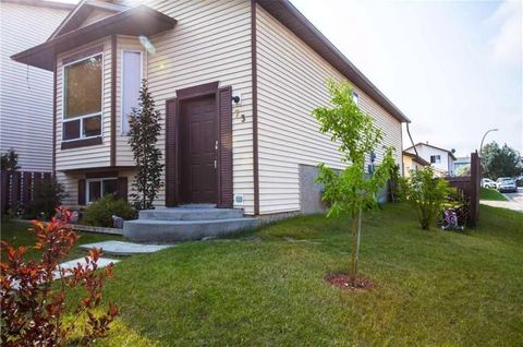 73 Martindale Boulevard NE Calgary AB T3J 2W5