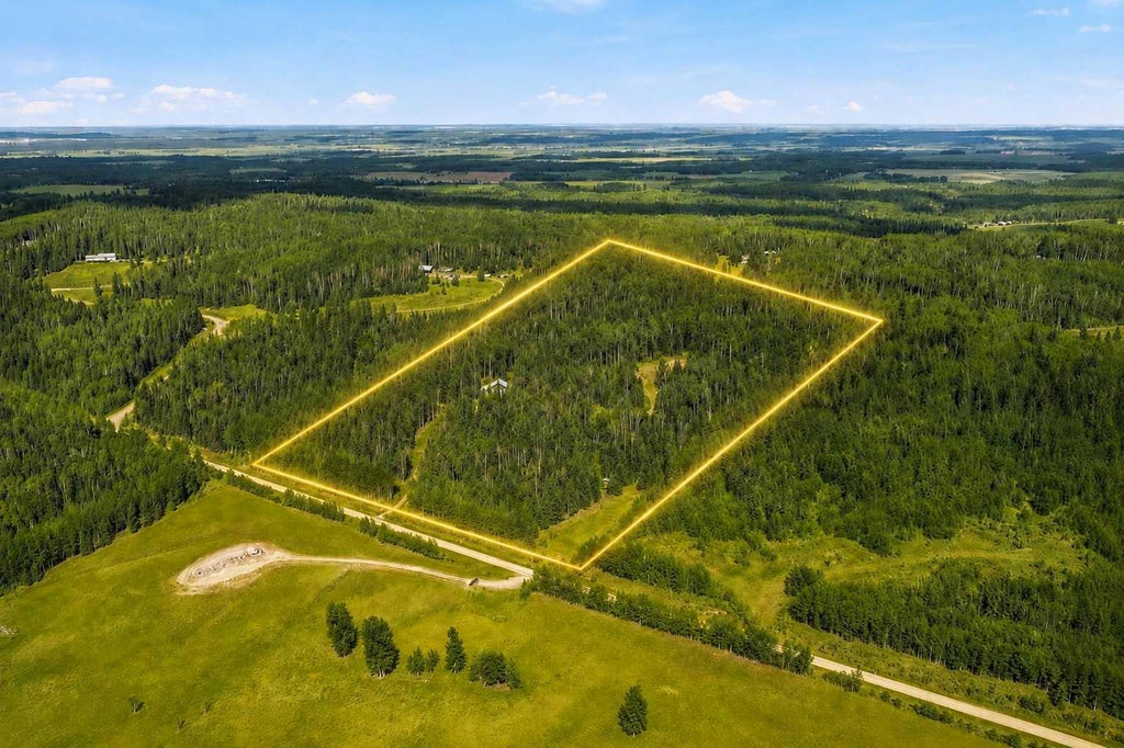 Photo of 31435 Range Road 62, Rural Mountain View County, AB T0M 1X0 (MLS # A2323032)