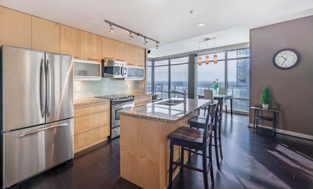 Photo of 215 13 Avenue SW #2505, Calgary, AB T2R 0V6 (MLS # A2339204)