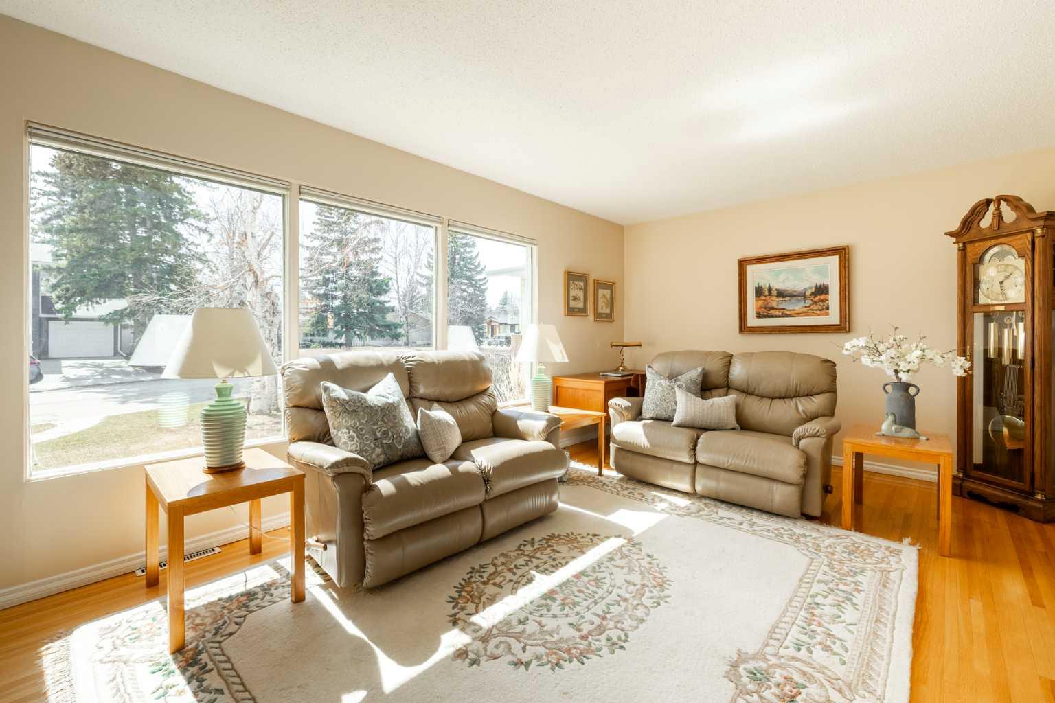 412 Woodbend Road SE