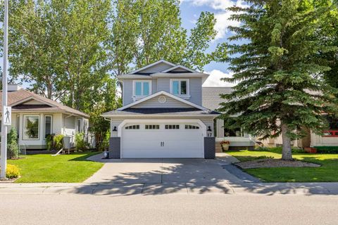 Photo of 17 Sunset Crescent, Okotoks, AB T1S 1M6 (MLS # A2309963)