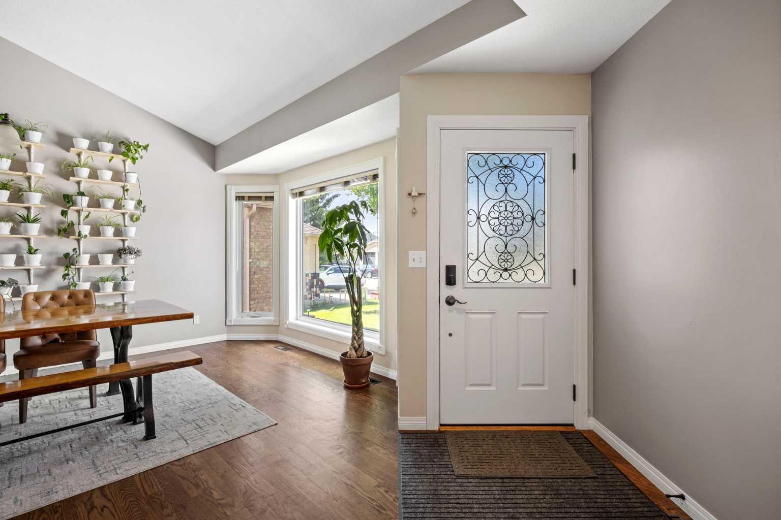 17 Sunset Crescent