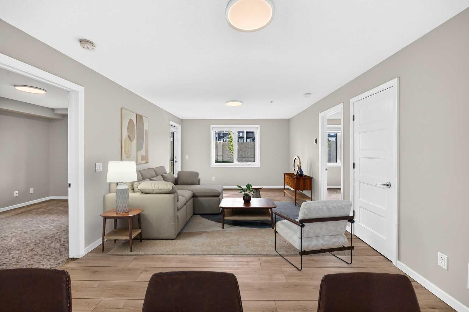 450 Kincora Glen Road NW 3305