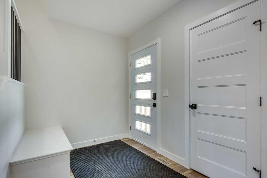 117 Crestview Boulevard