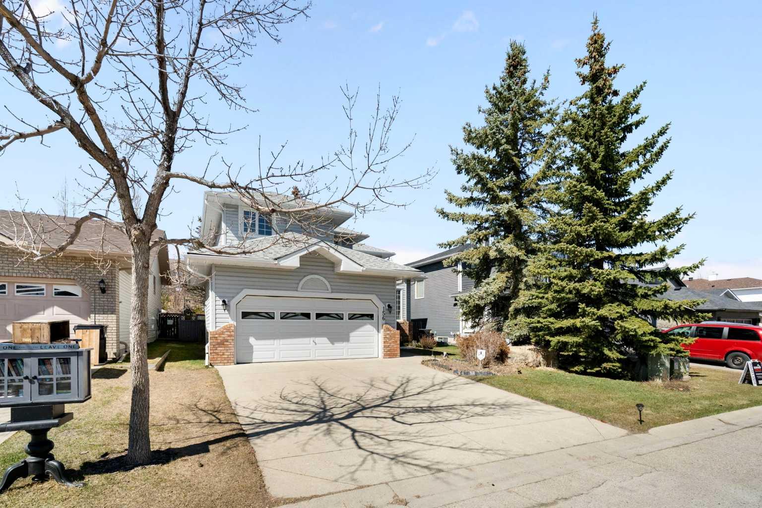 156 Macewan Park Green NW