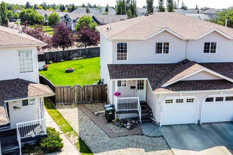 Photo of 4009 69A Street Close, Camrose, AB T4V 4X9 (MLS # A2333267)