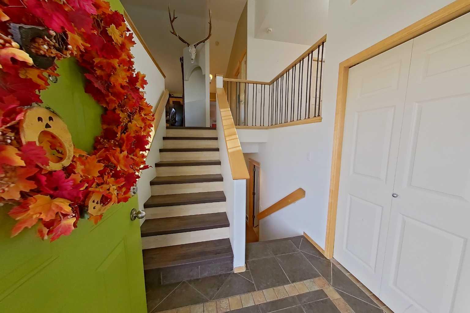 145 Blackfoot Circle W