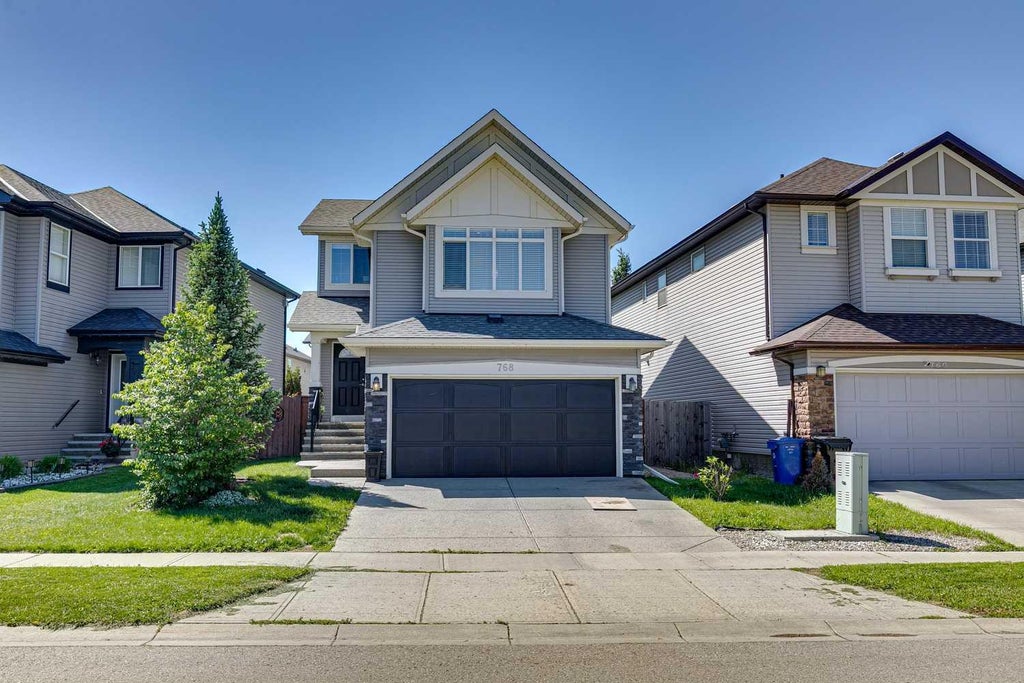 Photo of 768 New Brighton Drive SE, Calgary, AB T2Z 0Z8 (MLS # A2323636)