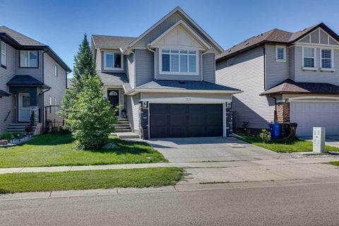 Photo of 768 New Brighton Drive SE, Calgary, AB T2Z 0Z8 (MLS # A2323636)
