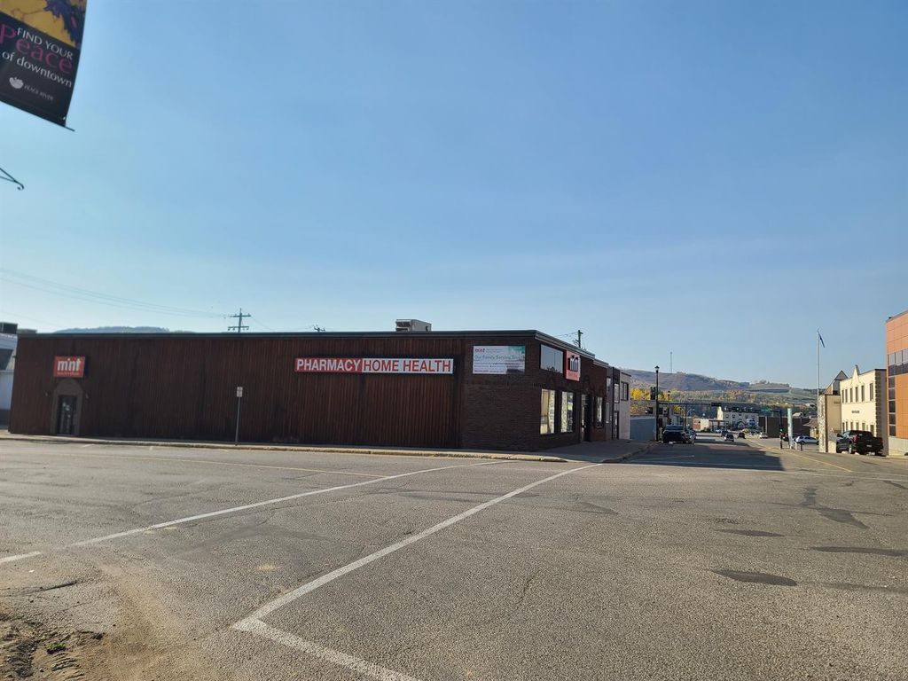 Photo of 10013 100 Avenue, Peace River, AB T8S 2A5 (MLS # A2298527)