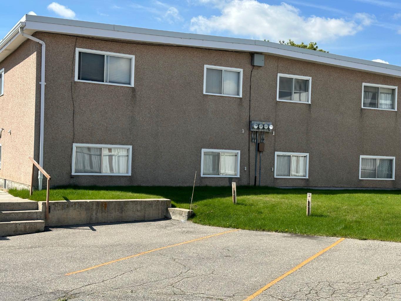 447 Huntsville Crescent NW