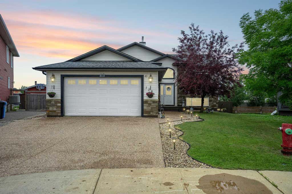 Photo of 128 Dogwood Lane, Fort McMurray, AB T9K 0G8 (MLS # A2333759)