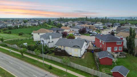 Photo of 128 Dogwood Lane, Fort McMurray, AB T9K 0G8 (MLS # A2333759)
