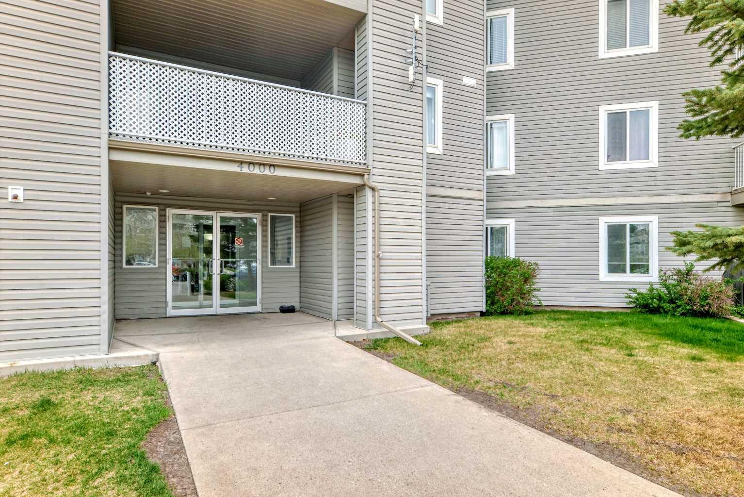 604 8 Street SW #4205