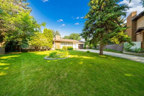 Photo of 44 Cunliffe Crescent SE, Medicine Hat, AB T1B 1K6 (MLS # A2330531)