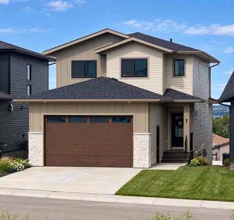 Photo of 7 Vincent Gate, Sylvan Lake, AB T4S 0V7 (MLS # A2341734)