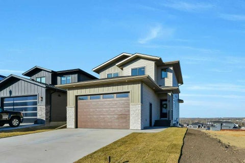 Photo of 7 Vincent Gate, Sylvan Lake, AB T4S 0V7 (MLS # A2341734)