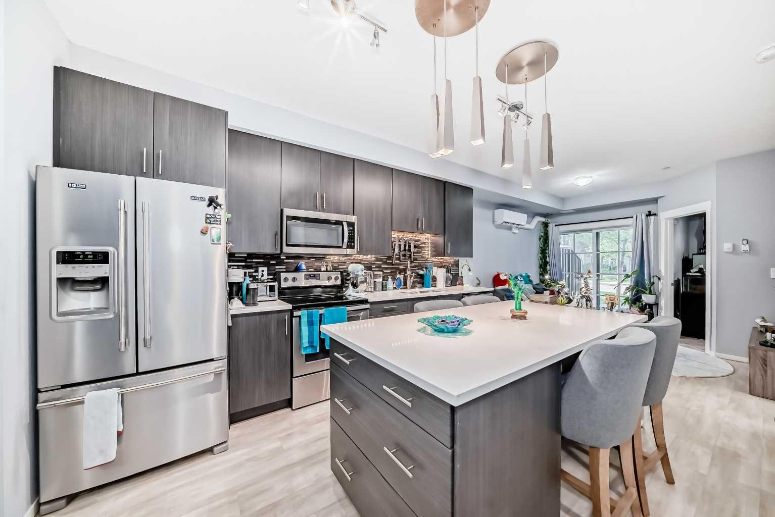 215 Legacy Boulevard SE 2115