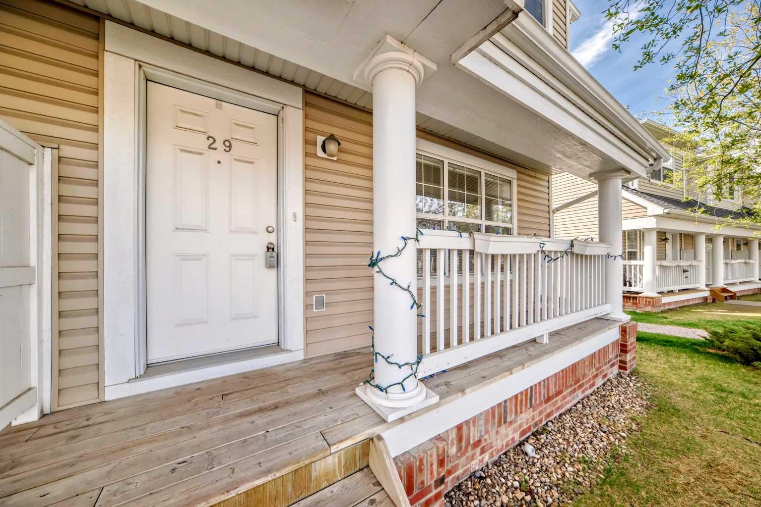 29 Country Village Gate NE