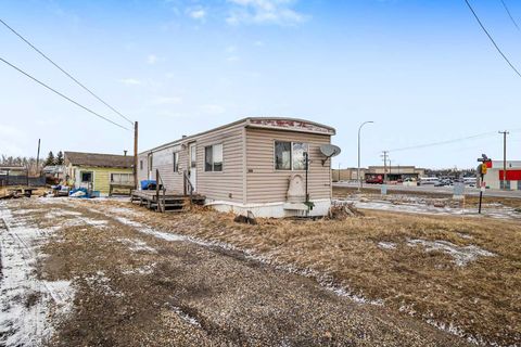 804 Center Street Carstairs AB T0M 0N0