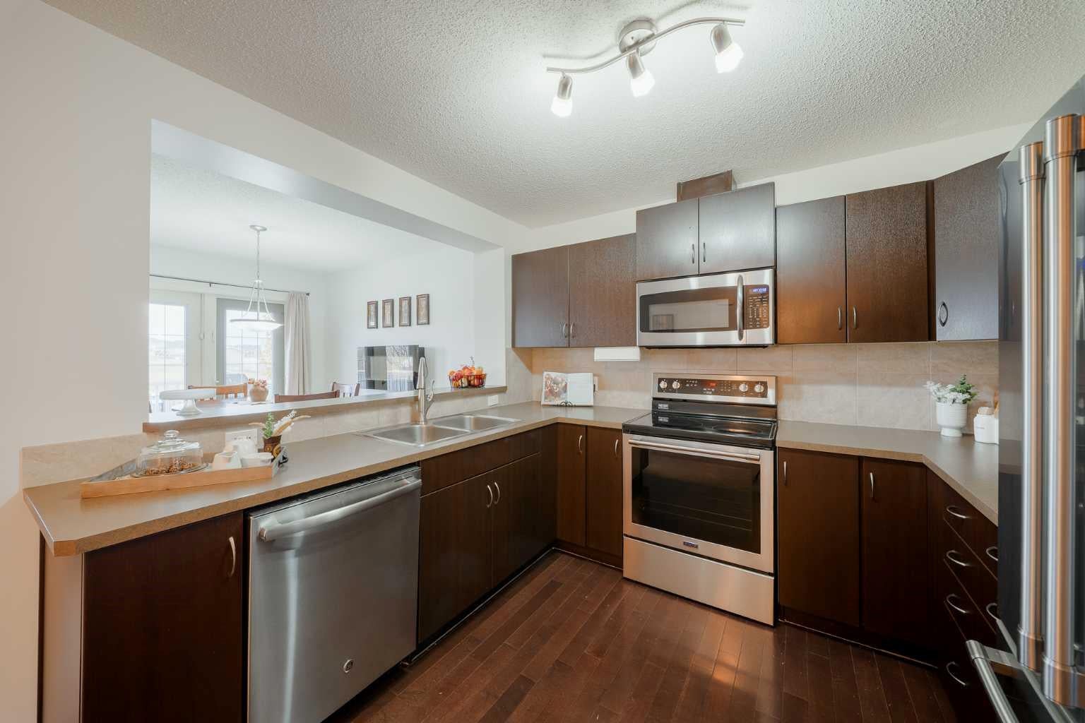 150 River Heights Crescent