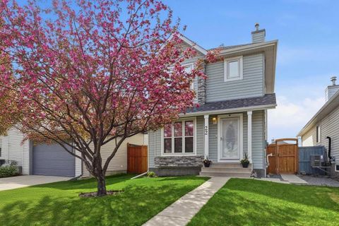 Photo of 22 Covewood Place NE, Calgary, AB T3K 4V8 (MLS # A2314269)