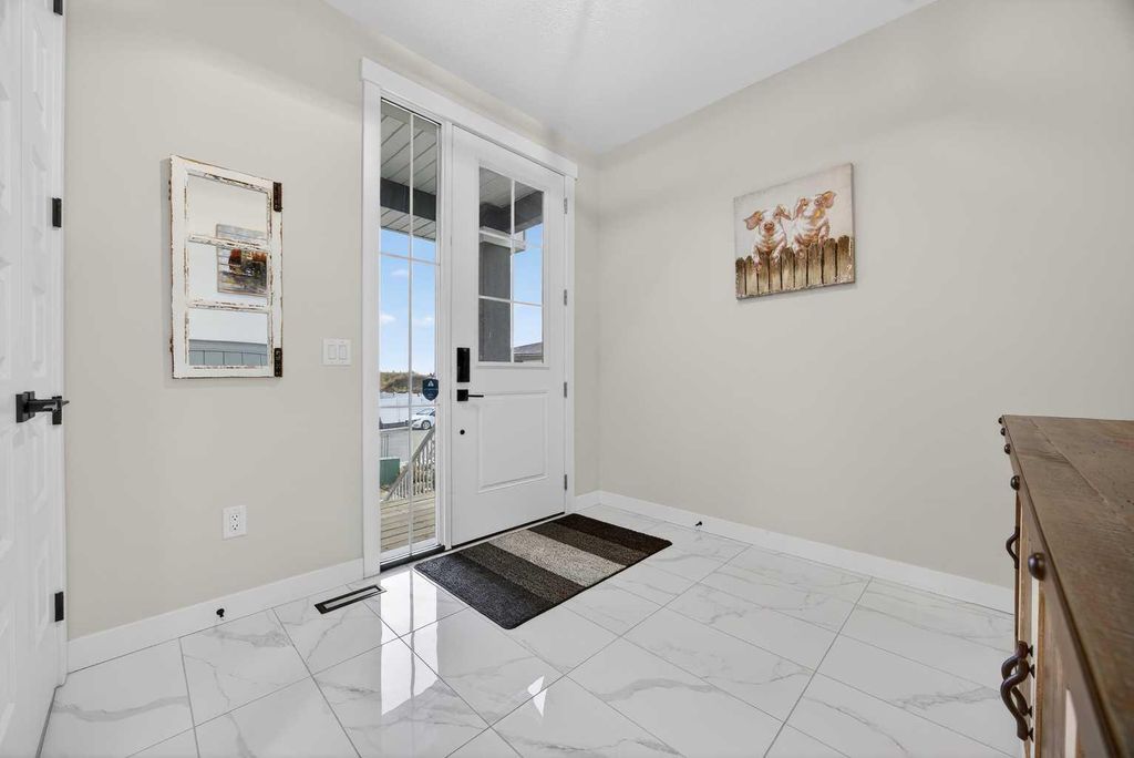 Photo of 1402 Scarlett Ranch Lane, Carstairs, AB T0M 0N0 (MLS # A2294119)