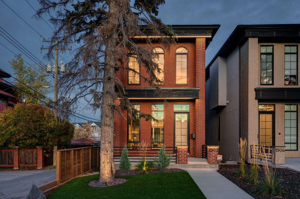 Photo of 1902 13 Street SW, Calgary, AB T2T 3P6 (MLS # A2286635)