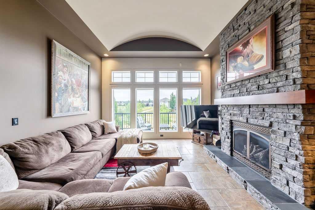 22 Tuscany Estates Crescent NW