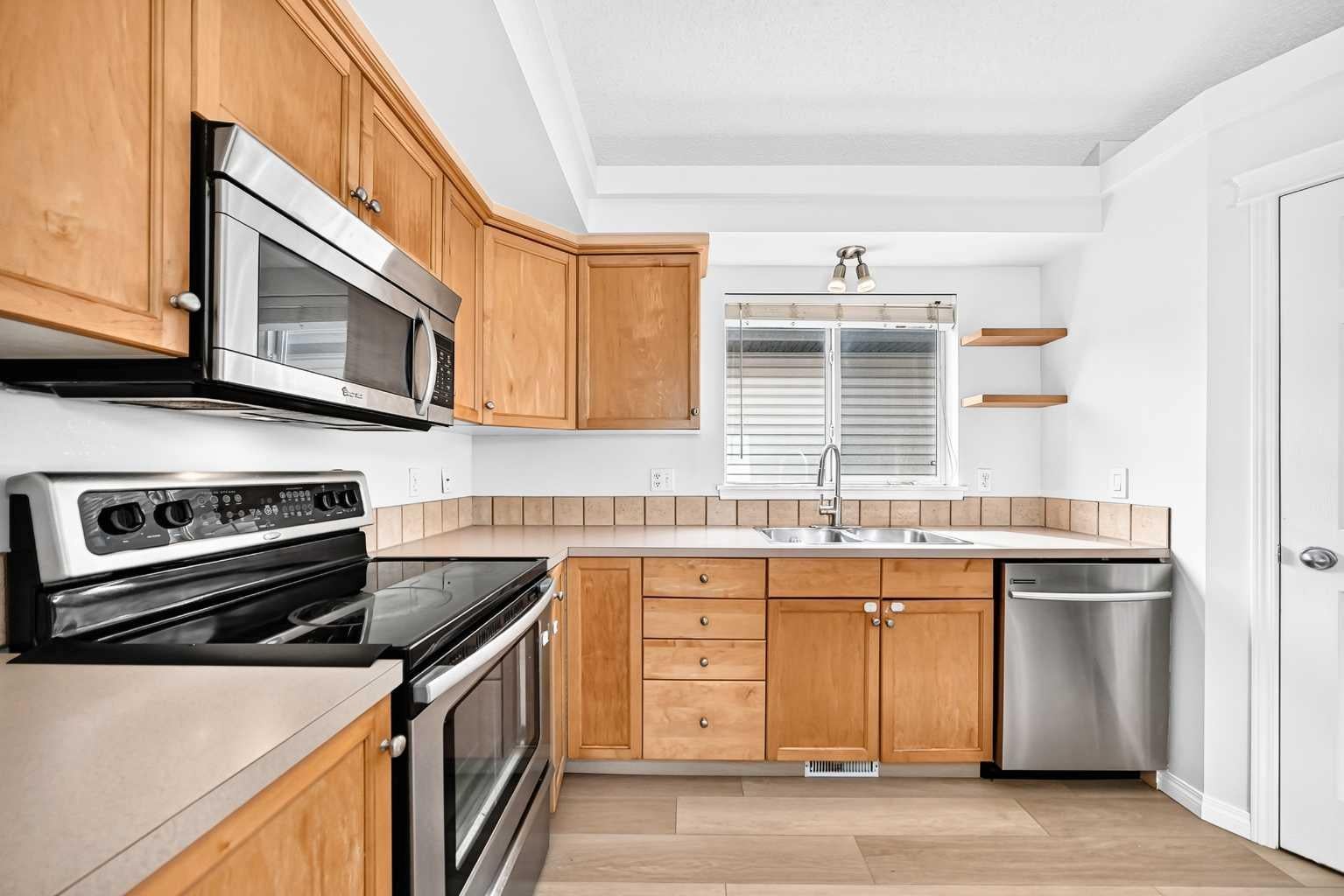 352 Copperfield Gardens SE