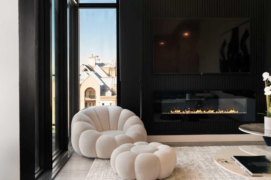 Photo of 730 2 Avenue SW #1803, Calgary, AB T2P 1R8 (MLS # A2291978)